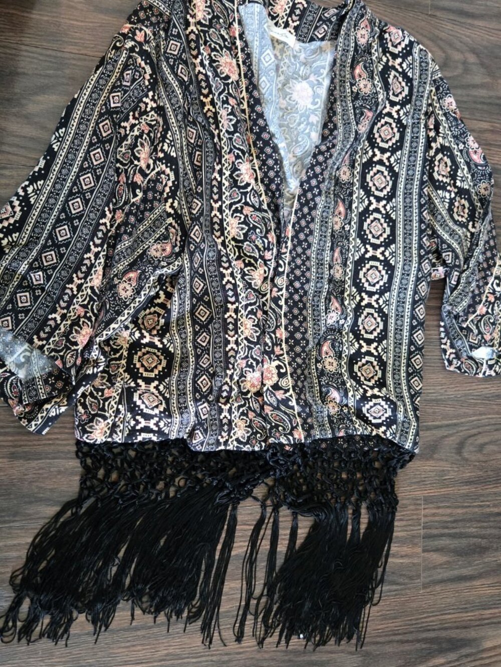 SUGAR LIPS 70s/Boho/Hippie Style Kimono w/ Fringe NWOT/SIZE M